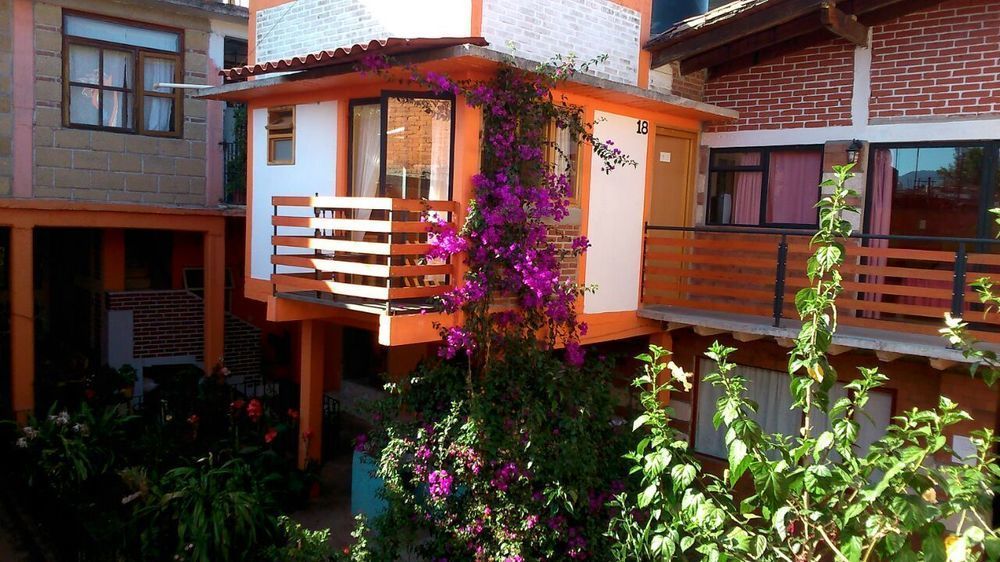 Posada Familiar 16 De Septiembre Valle de Bravo Exterior photo